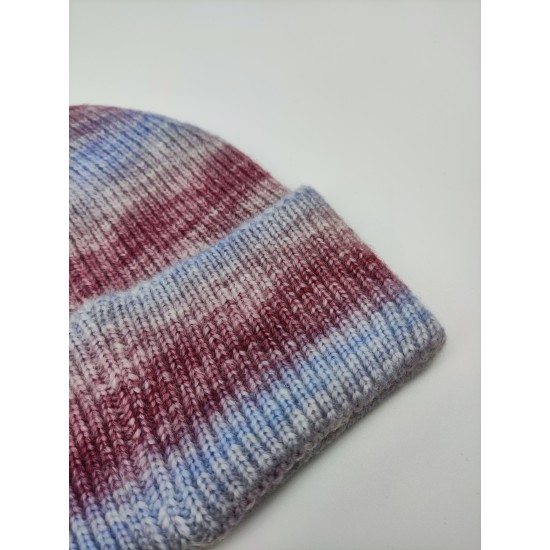 Knitted Cap With Bold Line Gradient Color